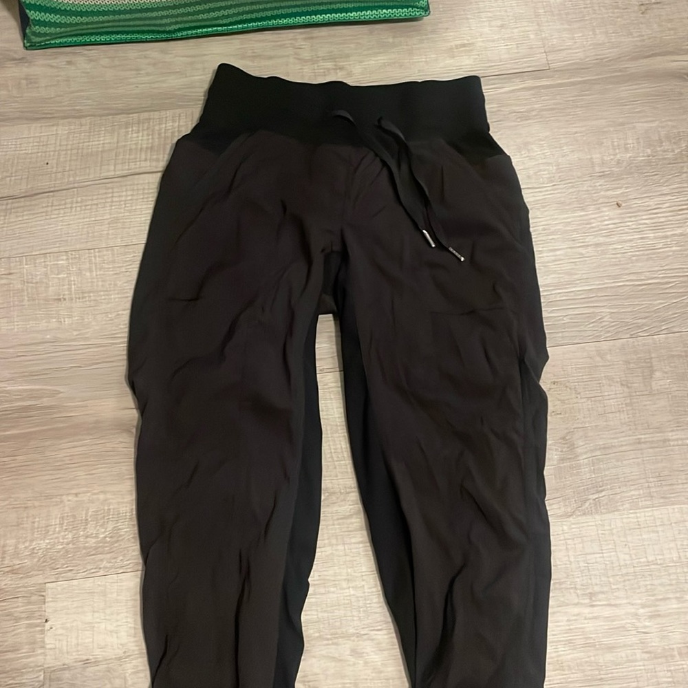 lululemon dance studio joggers